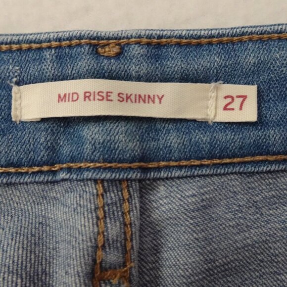 Levi’s Women’s Embroidered Skinny Jeans Size 27x31 Blue Denim Stretch Mid Rise - Picture 8 of 10
